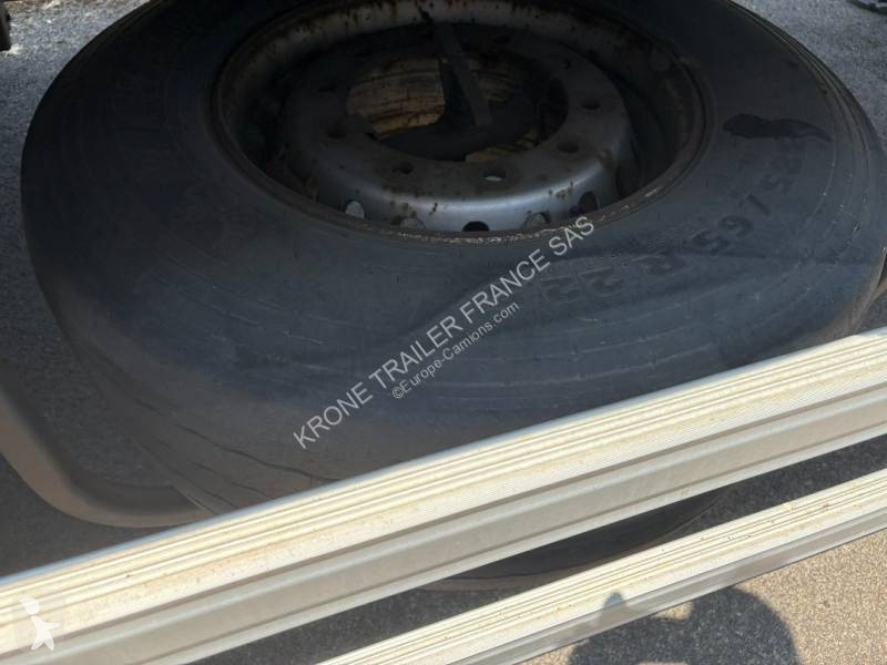 نصف مقطورة Fruehauf