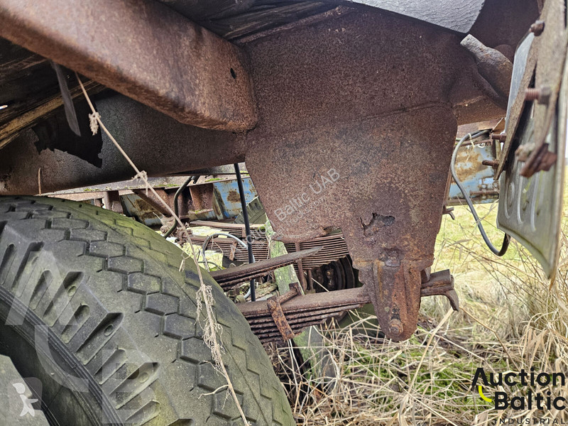 Полуприцеп  8328