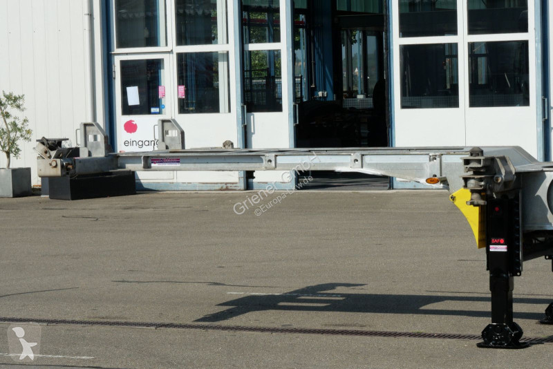 Semiremorca Renders TYPE EURO 820 / LIFT...