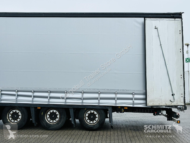 نصف مقطورة Schmitz Cargobull Curtainsider Mega...