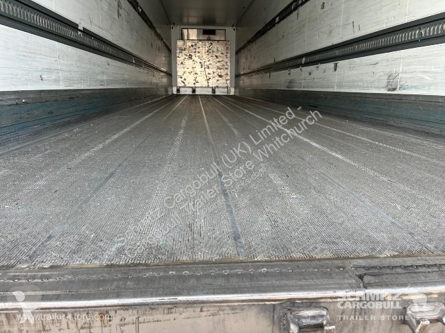 Oplegger Schmitz Cargobull Reefer Standard