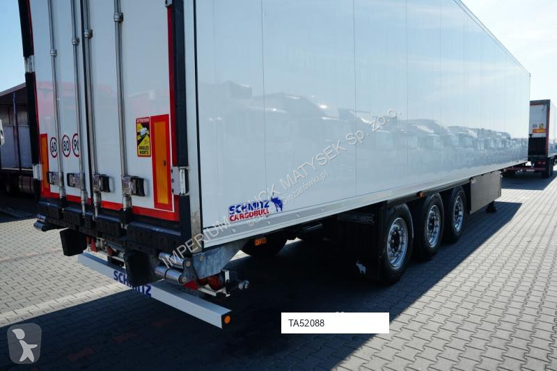 Напівпричіп Schmitz Cargobull
