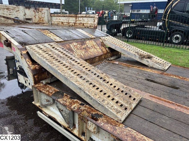 Porte engins Kaiser Lowbed 57,000 kg, steering...