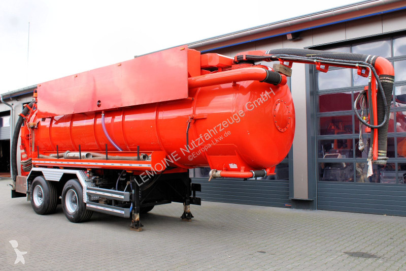 Vrachtwagencombinatie MAN 2-Achs Hellmers 26m3...