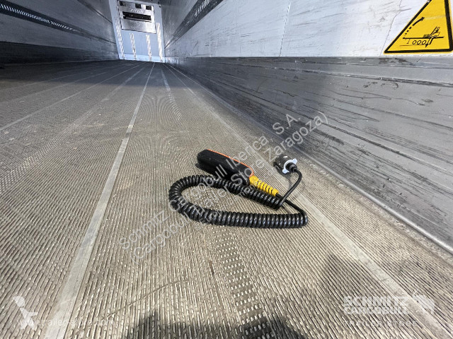 Oplegger Schmitz Cargobull Reefer Standard...