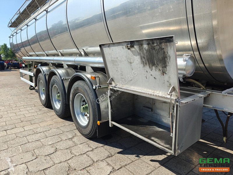 Semiremorca Parcisa C8122 Insulated Stainless...