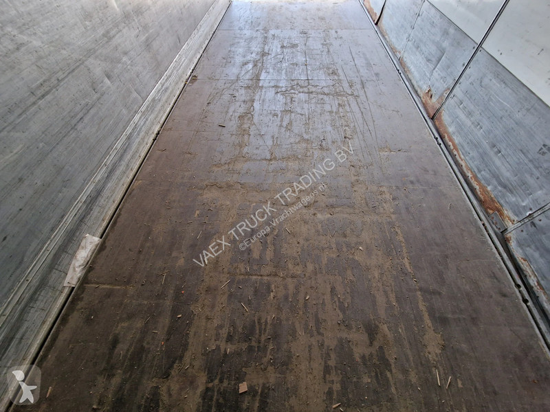 Полуприцеп Ekeri 2 axle box with sidedoors -...