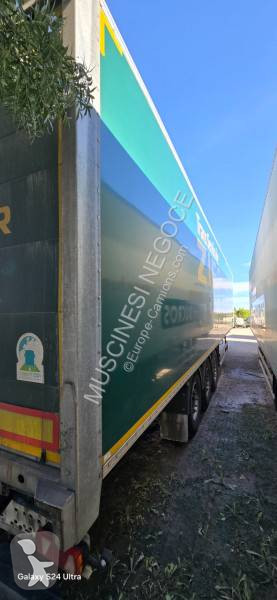 Fruehauf  semi-trailer