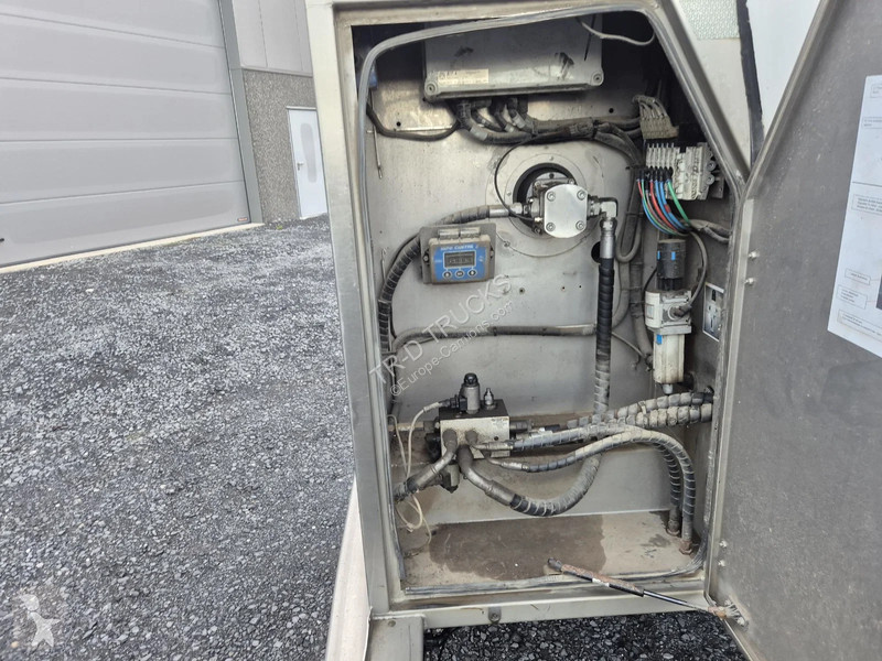 Oplegger ETA 29000L INSULATED INOX TANK - 1...