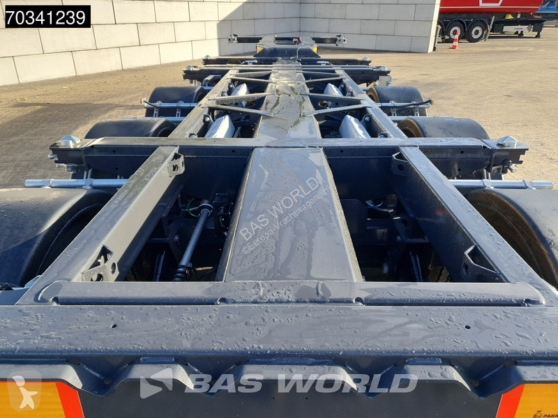 Kässbohrer XS 3 axles NEW Multi 45'ft Lift Axle...