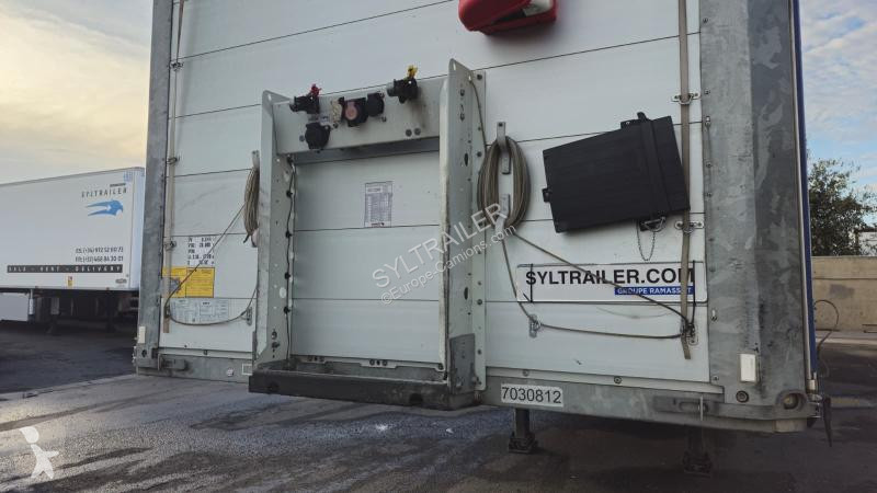 نصف مقطورة Schmitz Cargobull  SCB