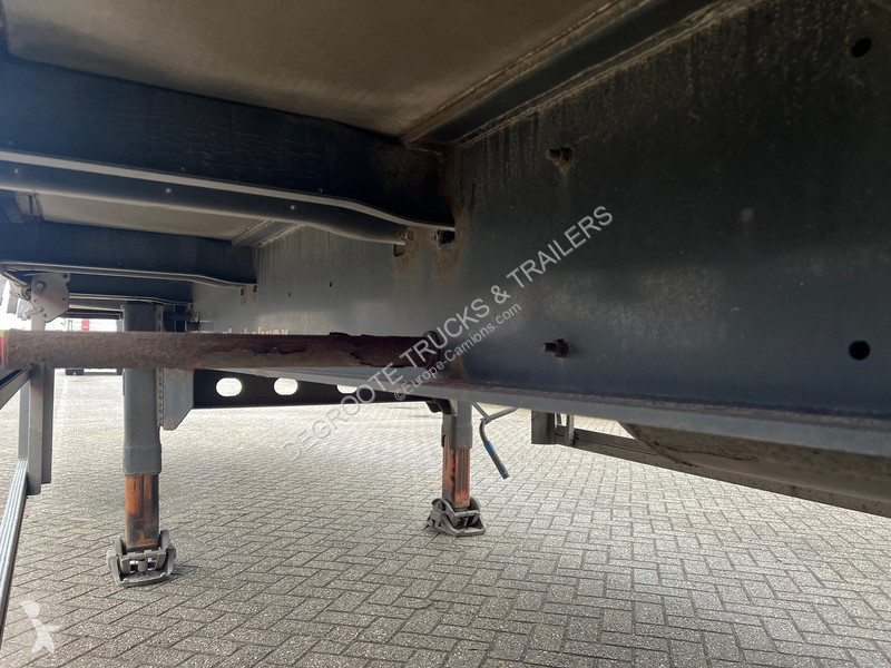 Semitrailer Kässbohrer Tautliner