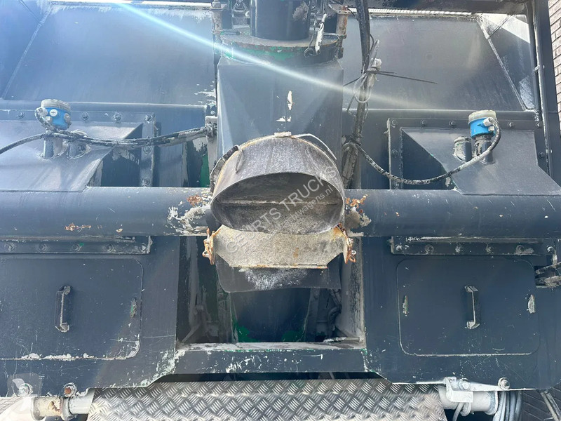 Semirimorchio Kempf SKM 39/3CEMENTDEKVLOER...