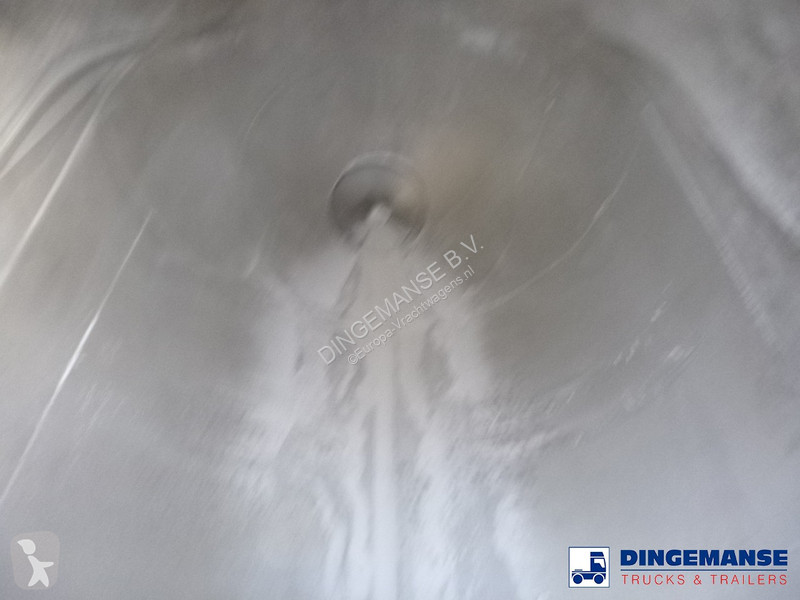 Semiremorca LAG Powder tank alu 60.5 m3 (tipping)
