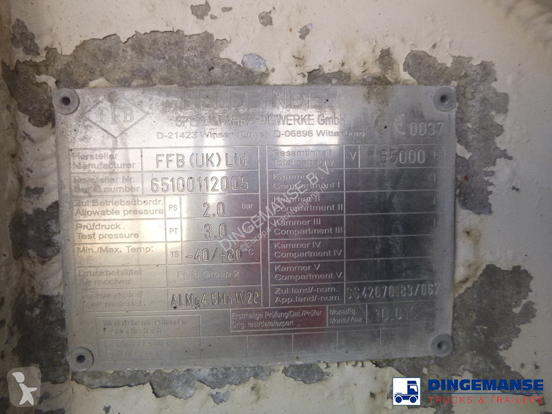 Semiremorca Feldbinder Powder tank alu 65 m3...