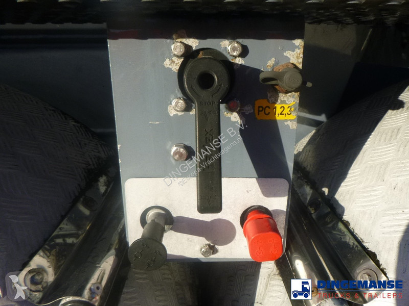 Semiremorca LAG Fuel tank alu 44.4 m3 / 6 comp...