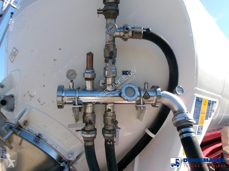 Feldbinder Powder tank alu (tipping) 60 m3...