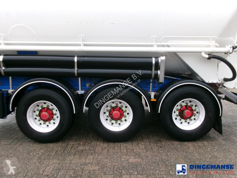 Semiremorca Feldbinder Powder tank alu 41 m3...