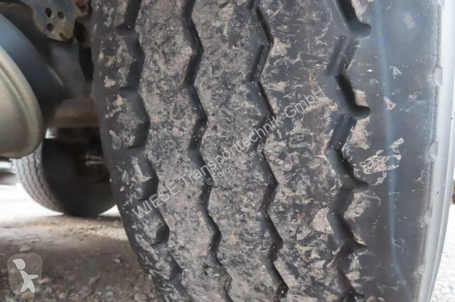 نصف مقطورة Krone Plateau