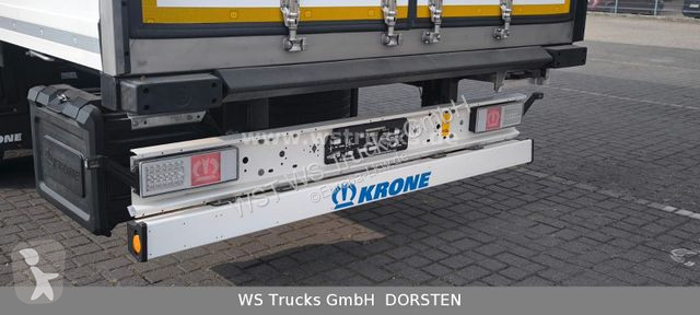 Semiremorca Krone Kühlauflieger Carrier Vector...