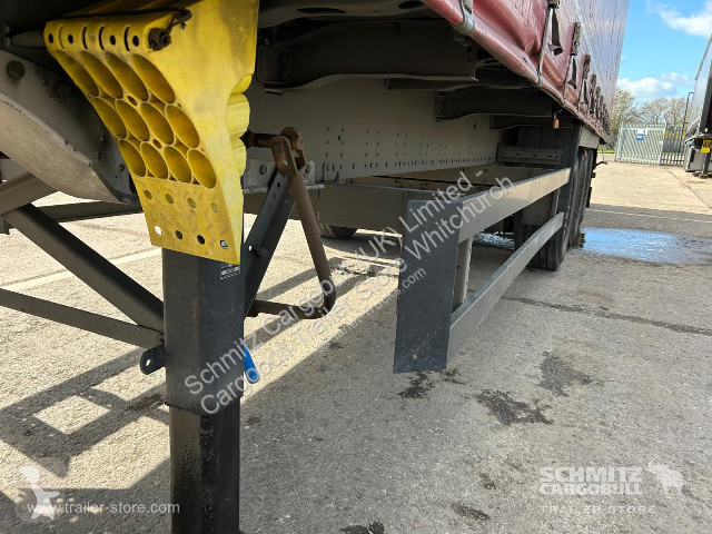 Semitrailer Schmitz Cargobull Curtainsider...