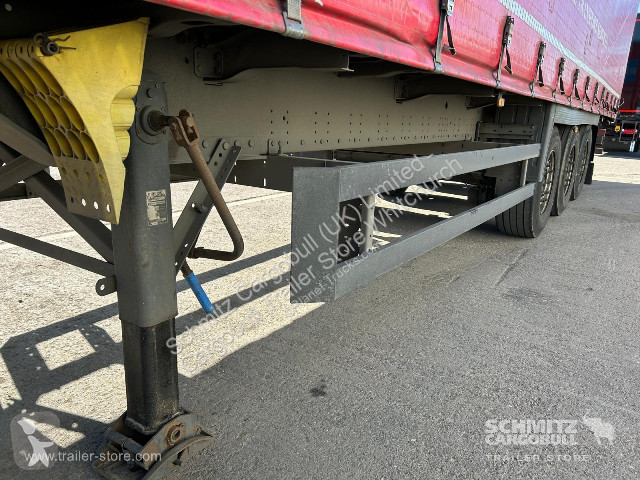 Semitrailer Schmitz Cargobull Curtainsider...