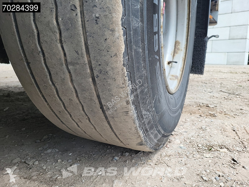 Semitrailer Schmitz Cargobull SCB*S3B 3 axles...