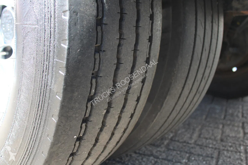 Semiremorca Tracon Uden 2x alu axle + lift