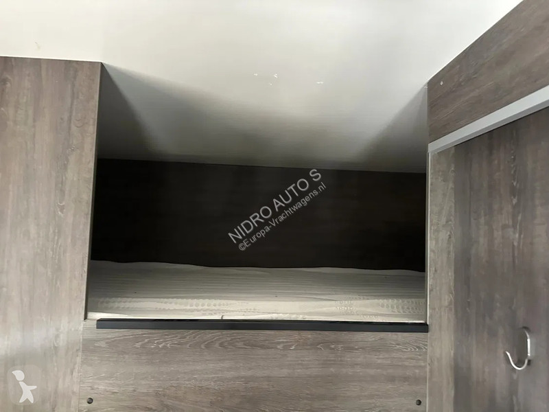 Oplegger  Camper 4x bed keuken douche toilet...