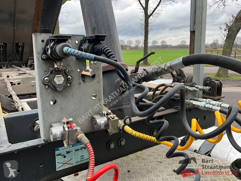 Semiremorca AJK N/A 3 assen 9 Ton Geisoleerde...
