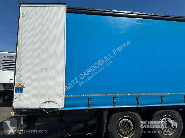 Semitrailer Schmitz Cargobull Semitrailer...