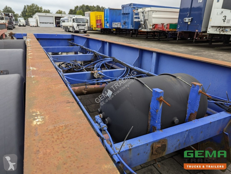 Semitrailer Renders ROC 12.27 CC 3-Assen MB...