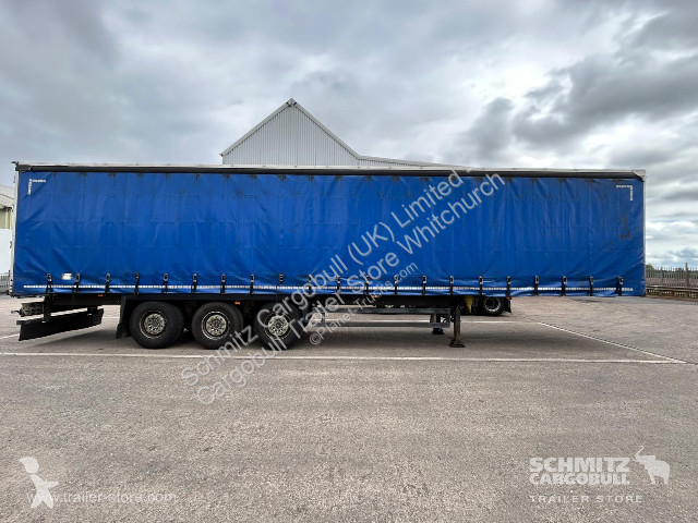 نصف مقطورة Schmitz Cargobull Curtainsider...