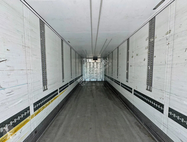 Oplegger Schmitz Cargobull SCB*S3B THERMO KING...