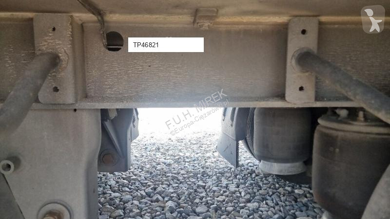 Semiremorca Tracon Uden