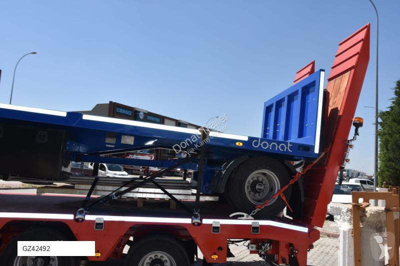 Semiremorca Donat 3 axle heavy duty lowbed