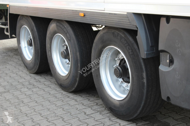 Semitrailer Lamberet   CV 1950Mt. 2,65h Bi...