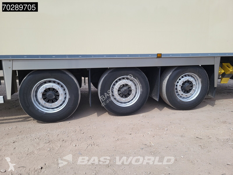 Semitrailer Chereau Thermo King A400 3 axles...