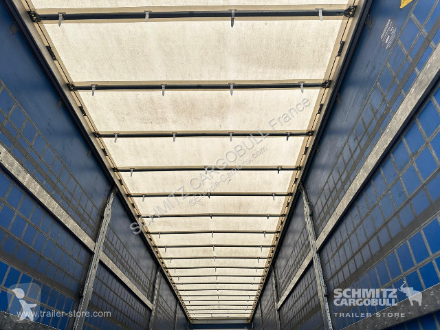 Semitrailer Schmitz Cargobull Semitrailer...