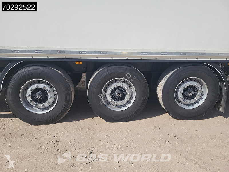 Semiremorca Wielton NS-3 Tailgate Lift Axle