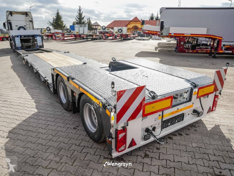 Náves MAX Trailer 2 axle | Tiefbett | Lowbed