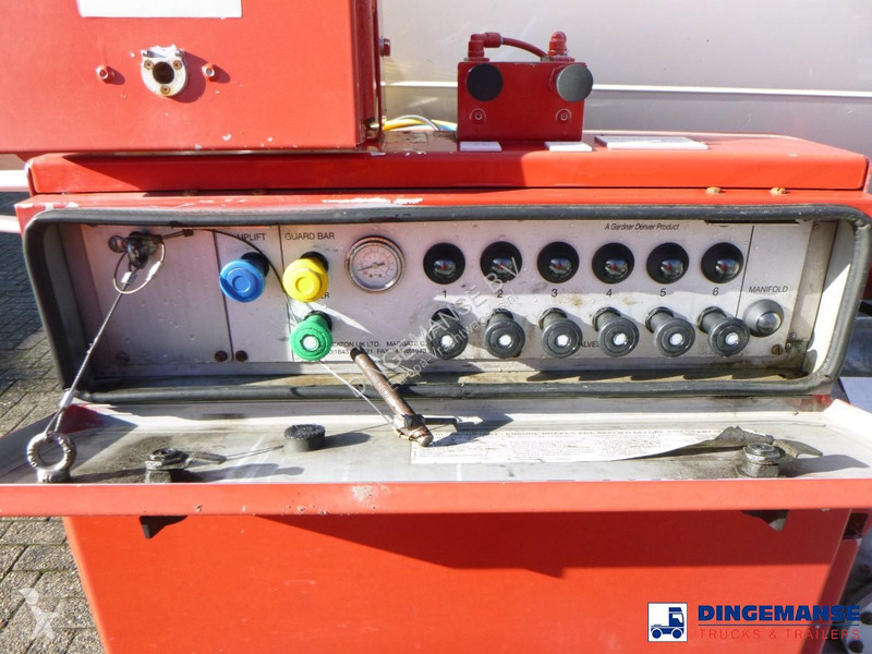 Semi remorque Feldbinder Fuel tank alu 44.5 m3...