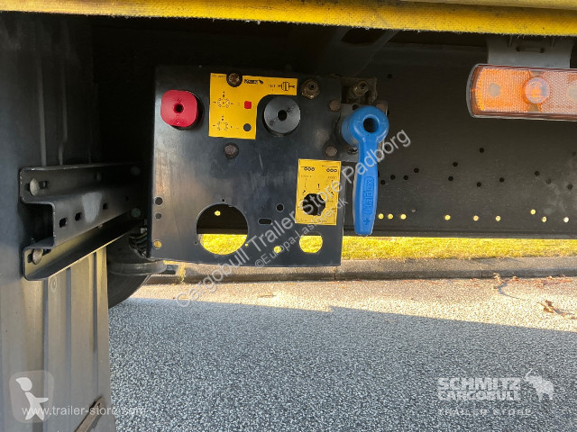 نصف مقطورة Schmitz Cargobull Curtainsider Mega