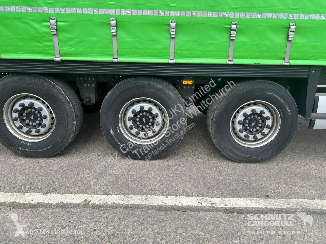 نصف مقطورة Schmitz Cargobull Curtainsider...