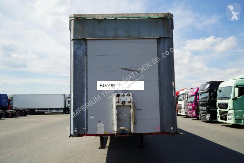 نصف مقطورة Fliegl