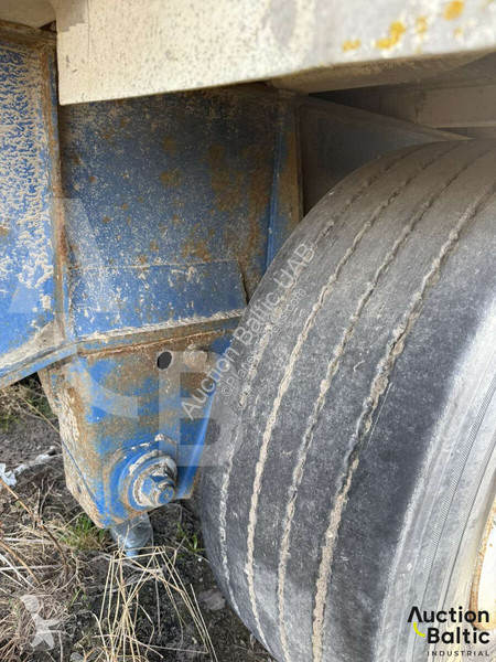 Semirimorchio Fruehauf