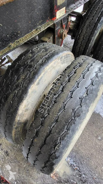 نصف مقطورة Fruehauf 2 Axle , 8 Tyres , Steel...