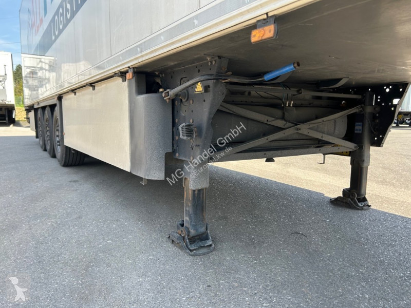 نصف مقطورة Schmitz Cargobull Kühlauflieger SCB...