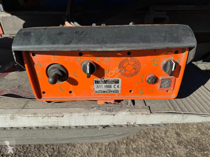 Oplegger Krone 3 AXLE + DHOLLANDIA LIFT 2000 KG...