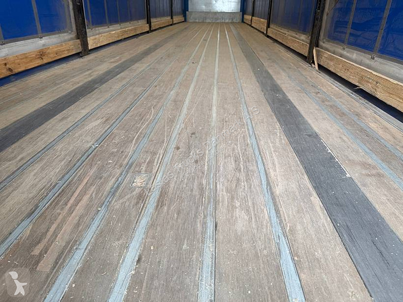 نصف مقطورة Kel-Berg Curtainsider / Planenauflieger